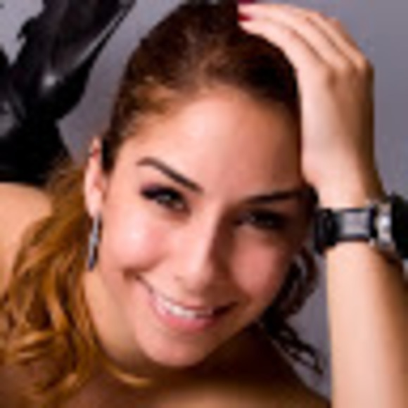 Meet your Posher, Parisa - Picture 1 of 1